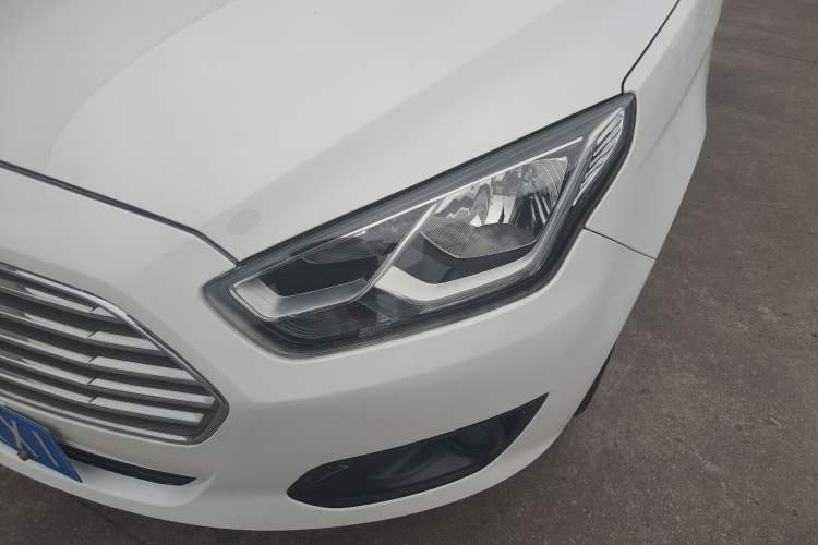 Used Ford Escort 2017 Happy Edition 1.5L Manual Fashion Model