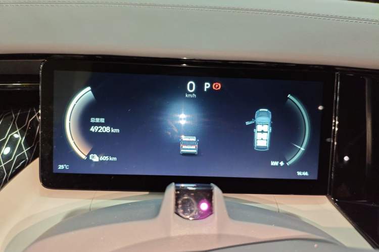 Used Zeekr 009 2022 WE Edition
