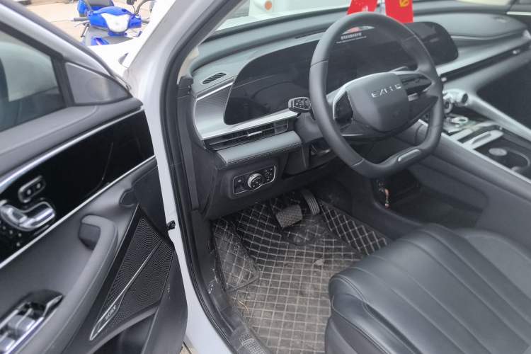 Used EXEED Lingyun 2024 300T Two-Wheel Drive Starlight Edition