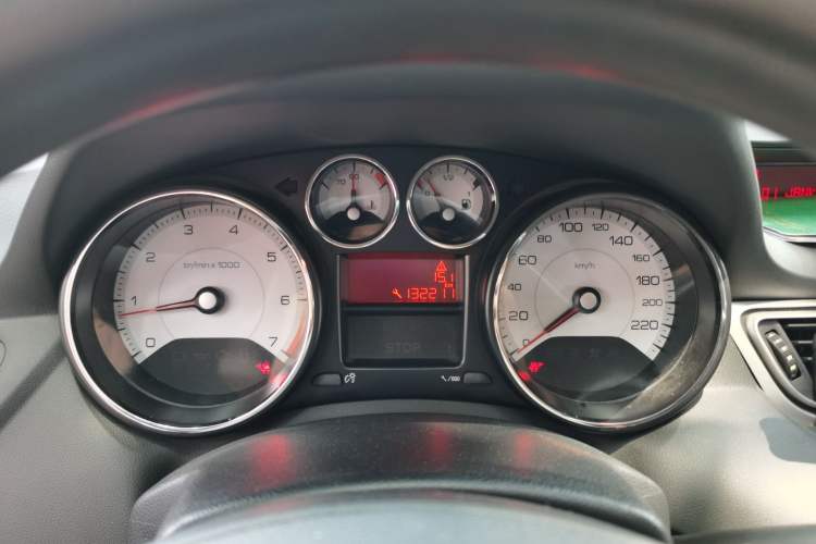 Used Peugeot 308 2014 Enjoy Edition Classic 1.6L Manual YouShang Model
