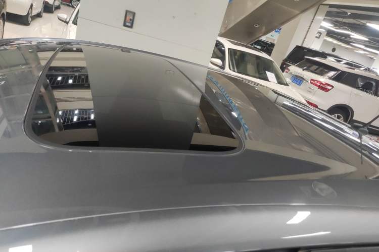 Used Chevrolet Cavalier 2020 Redline 325T Automatic Xinshang Edition Roof