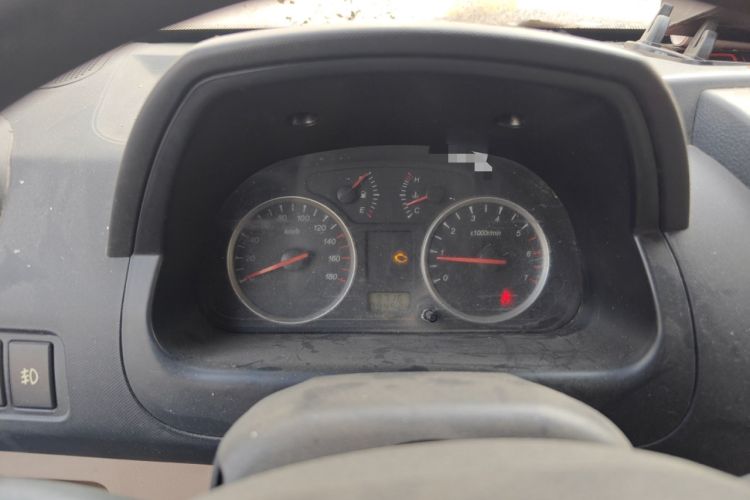 Used Dongfeng Xiaokang V29 2012 1.2L Standard Version
