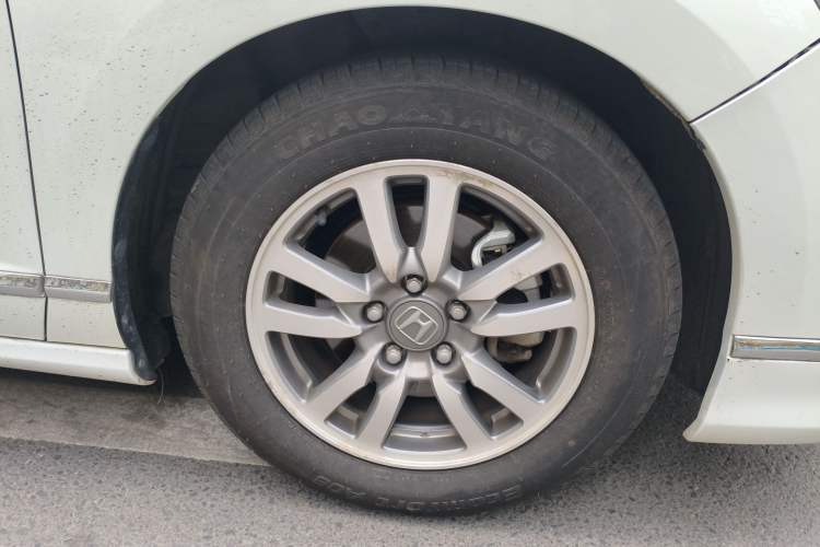 Used Honda Spirior 2017 2.0L Comfort Edition Right Front Wheel Hub