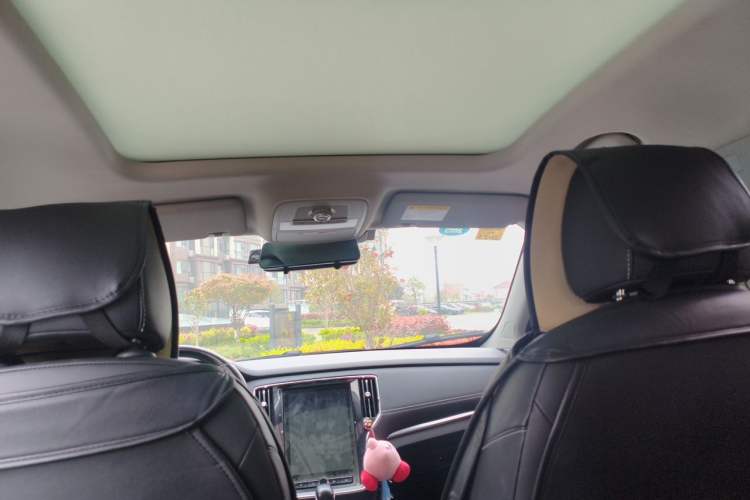 Used Roewe RX5 2020 20T Automatic 4G Connect Superior Flagship Edition Headliner