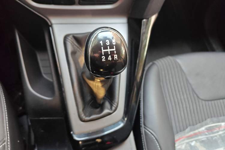 Used Ford Focus 2012 Sedan 1.6L Manual Fashion Edition