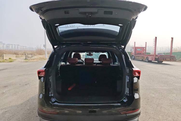 Used JETOUR X70 PLUS 2023 1.5T DCT Brave PLUS 5-Seater