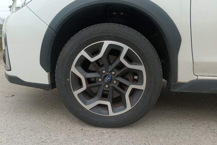 Used Subaru XV 2016 2.0i Comfort Navigation Edition Left Front Wheel Hub