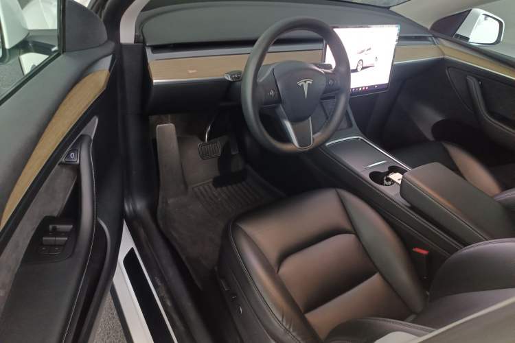 Used Tesla Model Y 2022 Rear-Wheel-Drive Version