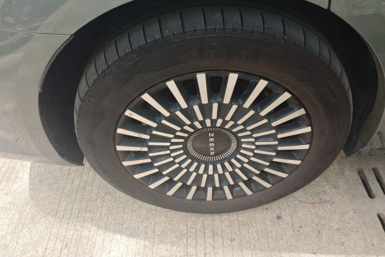 Used Zeekr 009 2024 Six-Seat Executive Version 4WD 108 kWh