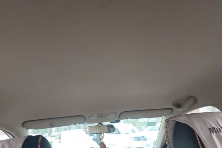 Used Hyundai Verna (older generation) 2014 1.4L Automatic Smart GLS Headliner