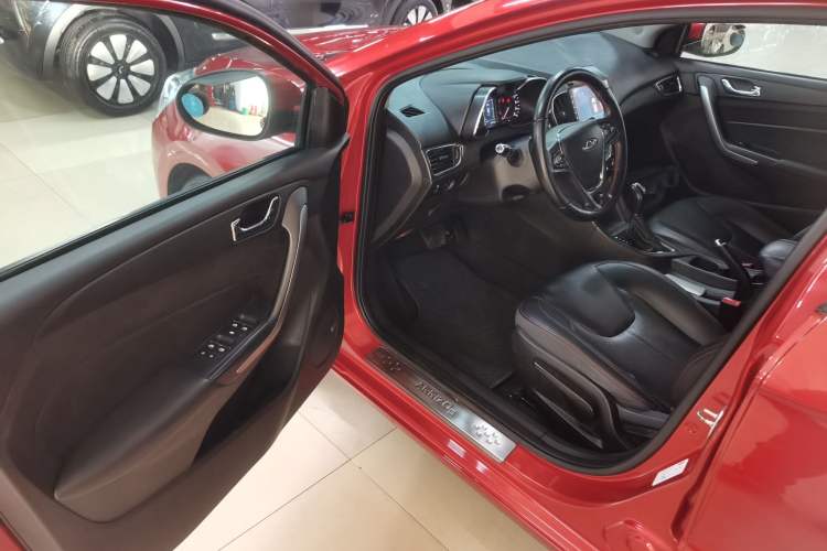 Used Chery Arrizo 5 2017 1.5L CVT Trendsetting Edition Driver Seat