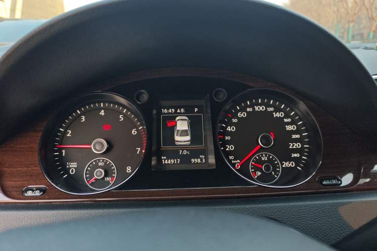 Used Volkswagen Magotan 2015 Revised 1.8TSI Prestige Version Instrument Cluster