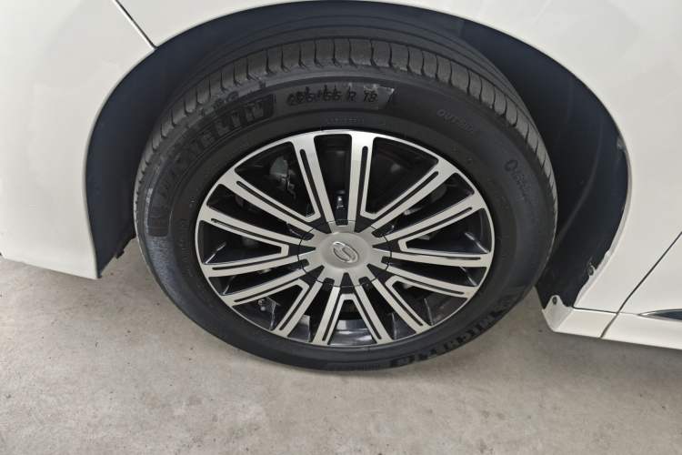 Used GAC Trumpchi M8 2021 Lingxiu Series 390T Ultimate Edition Exterior 4