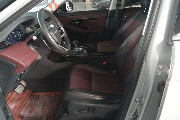 Used Land Rover Range Rover Evoque 2021 Range Rover Velar 249 PS R-Dynamic S Performance Edition