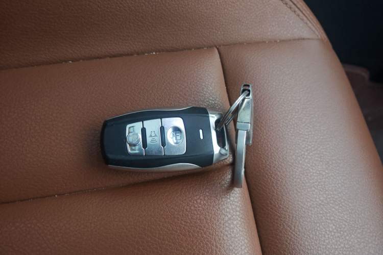 Used Haval H6 Coupe 2016 Blue Label 1.5T Manual Two-Wheel Drive Urban Model
