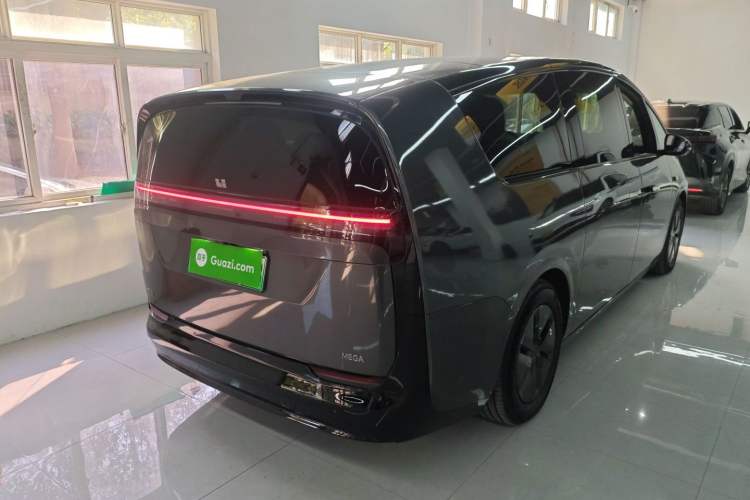 Used Li Auto MEGA 2024 Ultra Model Exterior 5