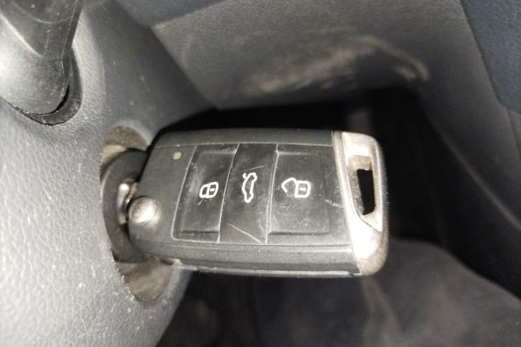 Used Volkswagen Golf 2016 230TSI Automatic Comfort Version Vehicle Key