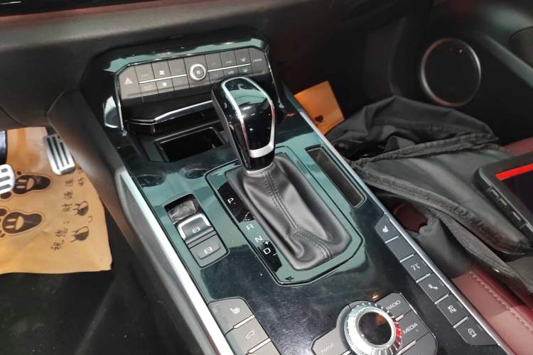 Used Wey VV7 2017 2.0T Flagship Model
