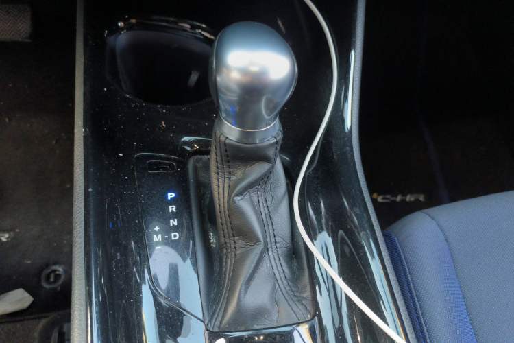 Used Toyota C-HR 2018 2.0L Leading with Sunroof China VI Standard
