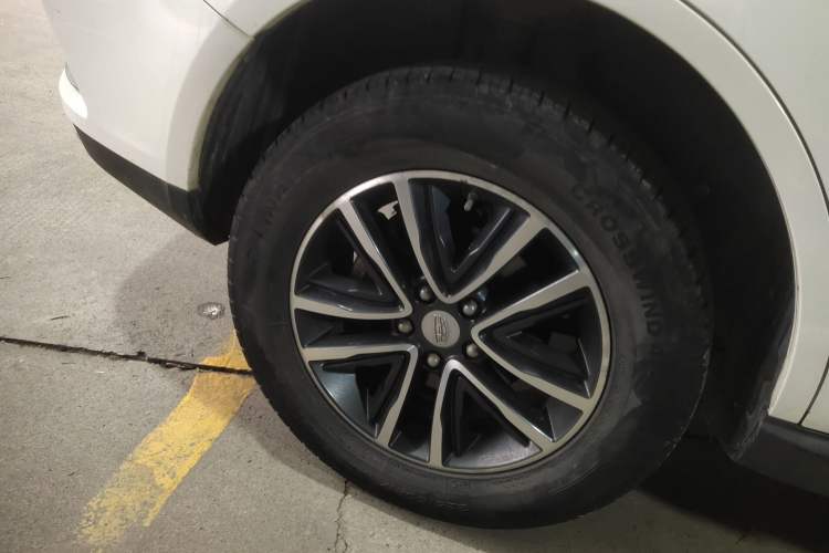 Used Geely Auto Vision X6 2018 1.4T CVT 4G Connected Flagship Edition
