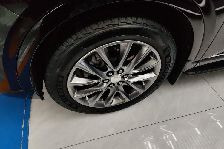 Used Buick Enclave 2022 652T Two-Wheel-Drive Prestige 7-Seater