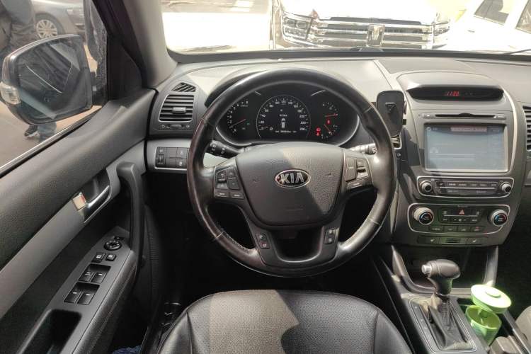 Used Kia Sorento 2013 2.4L 7-seat Gasoline Luxury Edition
