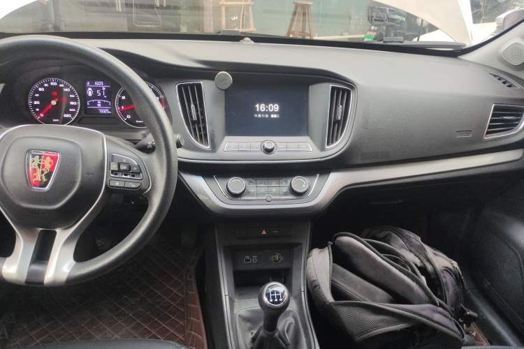 Used Roewe 360 2018 PLUS 1.5L Manual Luxury Edition