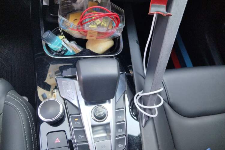 Used BYD Song Pro New Energy 2019 DM 1.5T Four-Wheel Drive Performance Edition Deluxe Model Gear Lever