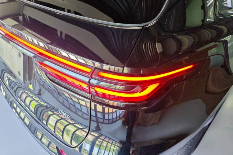 Used Li Auto ONE 2021 Extended-Range 6-Seater Version Exterior 3