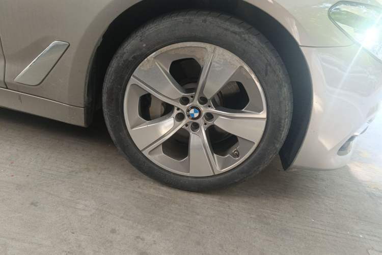 Used BMW 5 Series New Energy 2020 Mileage Upgrade Version 530Le Luxury Package
