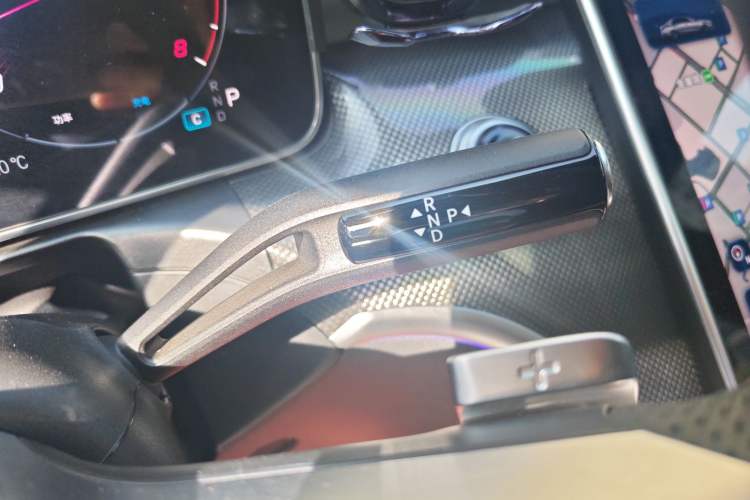 Used Mercedes-Benz C-Class 2025 C 260 L Sport Edition Gear Lever