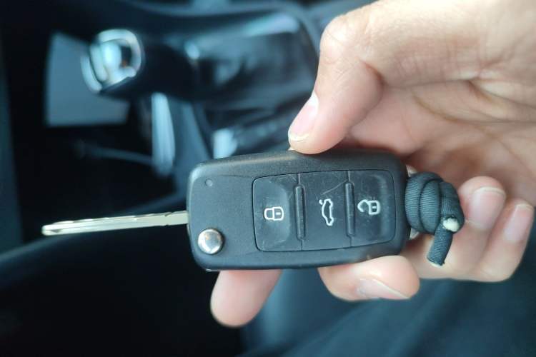 Used Skoda Rapid Spaceback 2014 1.6L Automatic Enjoyment Edition
