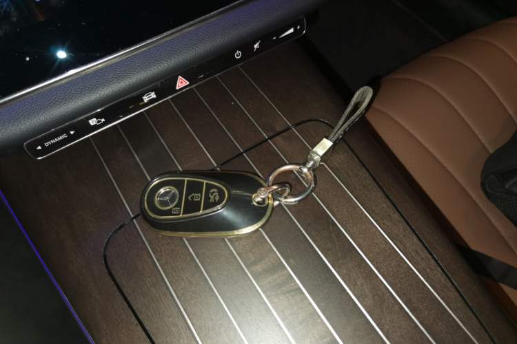 Used Mercedes-Benz E-Class 2024 Refresh E 300 L Stylish Edition
