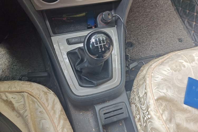 Used Volkswagen Lavida 2013 Revised Classic 1.6L Manual Fashion Edition