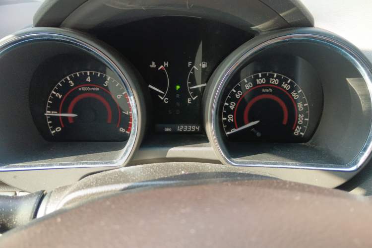 Used Toyota Highlander 2012 2.7L Two-Wheel Drive 7-Seater Luxury Navigation Edition