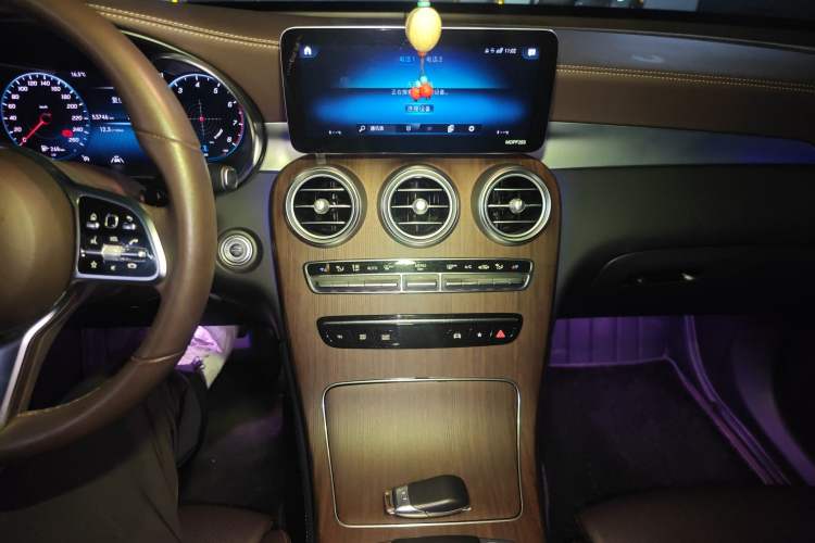 Used Mercedes-Benz GLC 2021 GLC 300 L 4MATIC Dynamic Model Audio And AC Panel