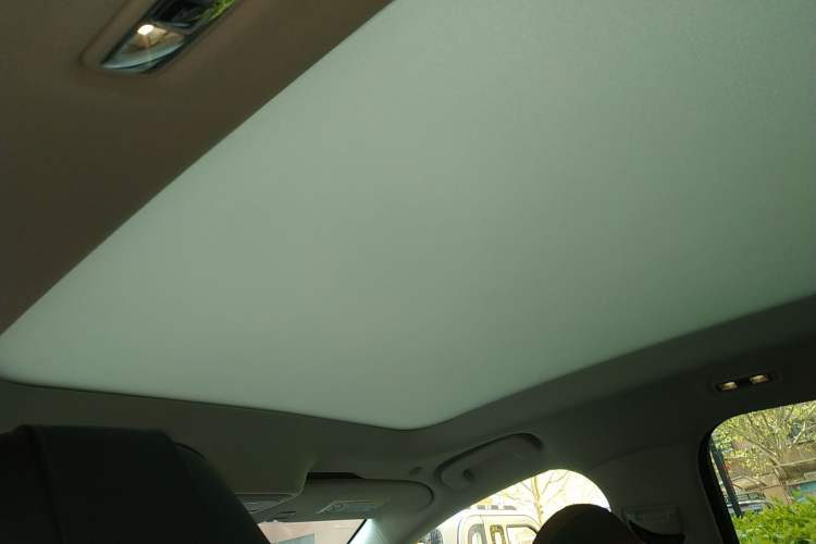 Used Lincoln Z 2024 2.0T Two-Wheel Drive Luxury Hybrid Version Headliner