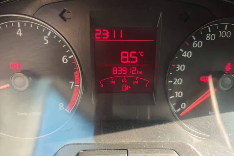 Used Volkswagen Santana 2013 1.4L Manual Fashion Edition
