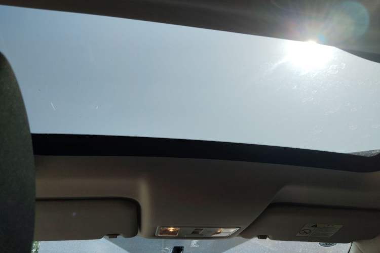 Used CHANGAN Eado DT 2019 1.6L Manual Comfort Model China VI Standard Headliner