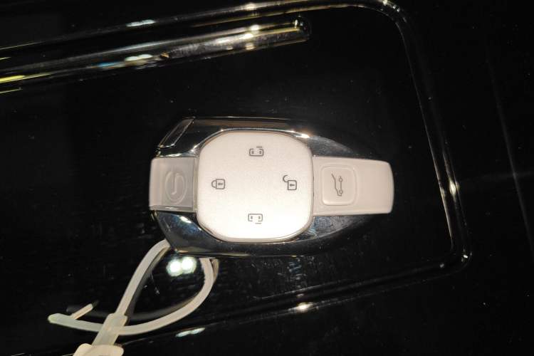 Used GAC Trumpchi M8 2025 Zongshi Series Super Hybrid Edition Interior 1