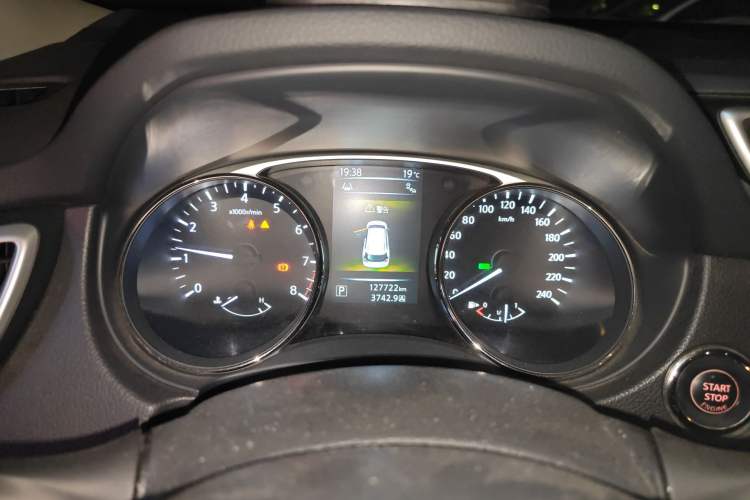 Used Nissan X-Trail 2016 2.5L CVT Sport Edition 4WD Instrument Cluster