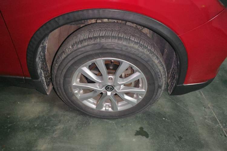 Used Nissan X-Trail 2017 2.0L CVT Comfort Edition 2WD Right Front Wheel Hub