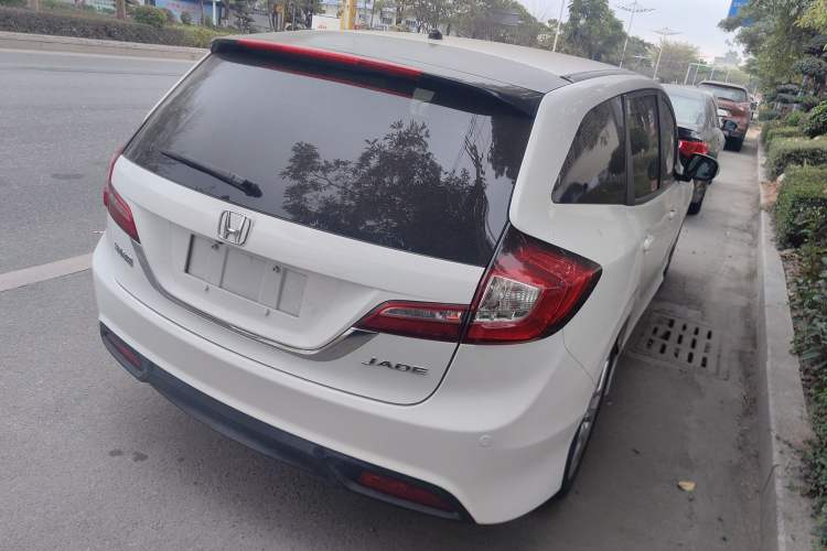 Used Honda Jade 2014 1.8L Automatic Comfort Elite Version 5 Seats