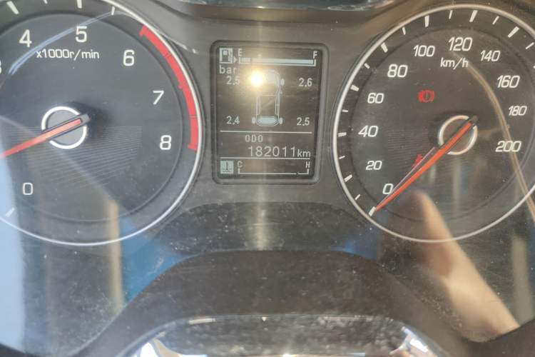 Used Baojun 310W 2017 1.5L Manual Luxury Edition China V