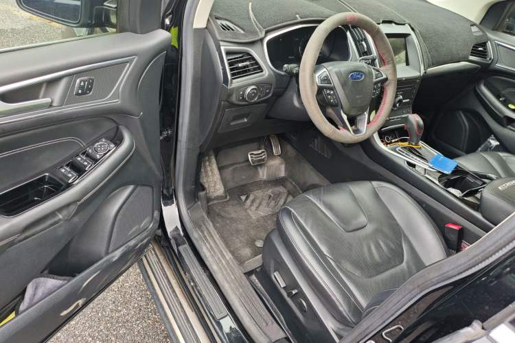 Used Ford Edge 2016 EcoBoost 245 Four-Wheel Drive Titanium 7-Seater