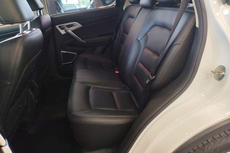 Used Geely Auto Emgrand X7 Sport 2018 2.0L Manual Two-Wheel Drive Zhiya Version