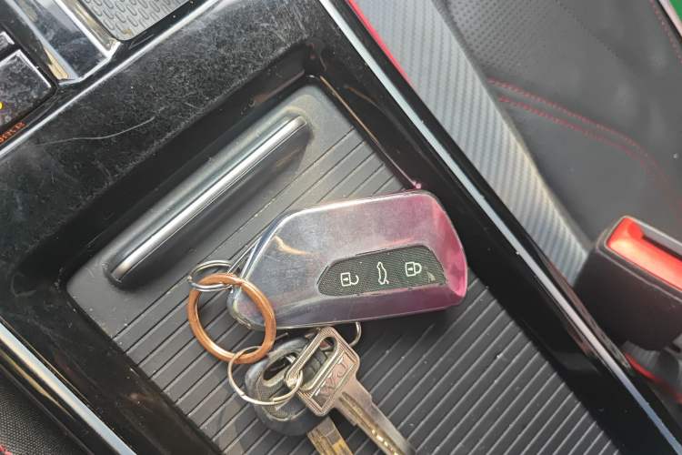 Used Volkswagen Lamando 2023 Lavida L 280TSI DSG Cool & Spicy Edition Vehicle Key