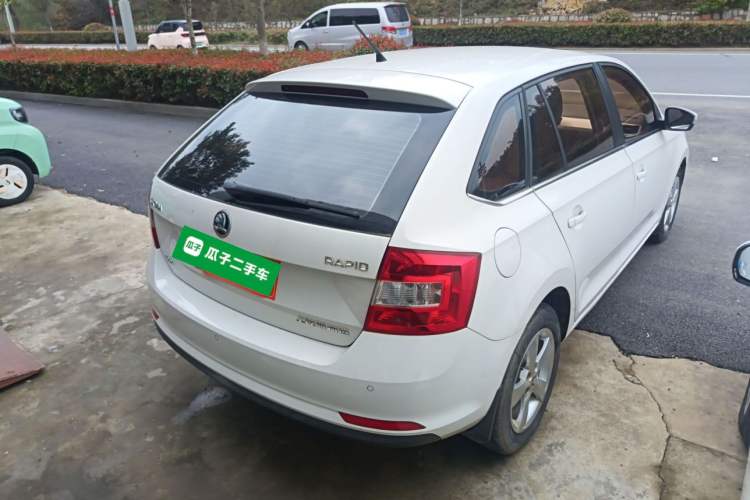 Used Skoda Rapid Spaceback 2018 1.6L Automatic Comfort Edition
