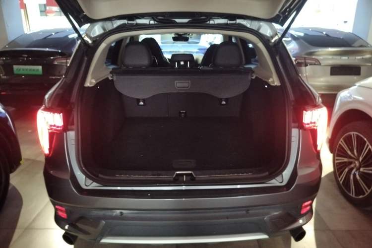 Used Lynk & Co 01 EM-P 2018 1.5T PHEV Jing Guo V Trunk