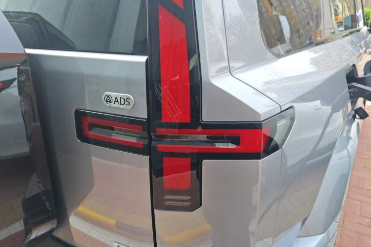 Used Brave warrior M817 2025 Model, Pro